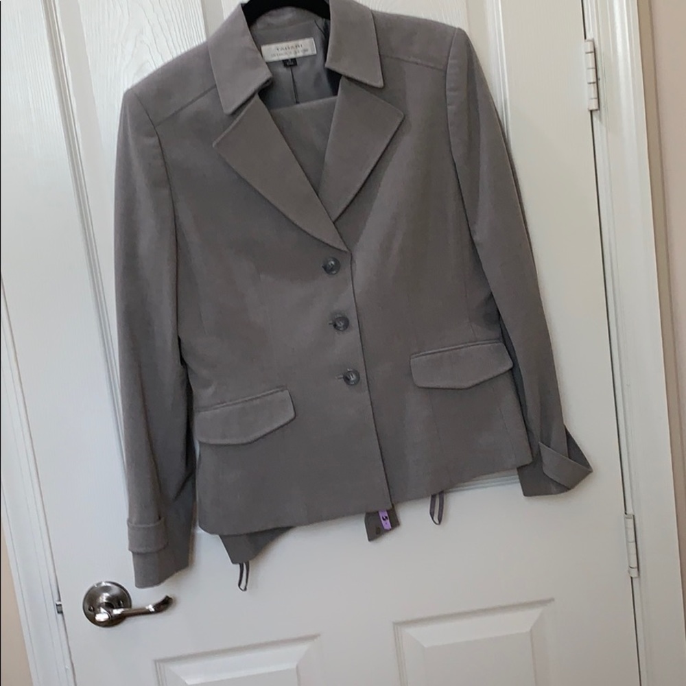 Stunning Tahiti pantsuit size 12